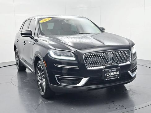 Used 2020 Lincoln Nautilus Reserve AWD/4WD image 2