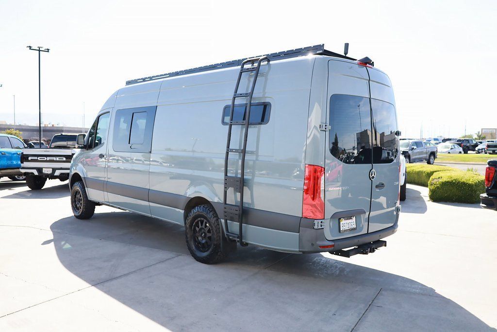 Used 2022 Mercedes-Benz Sprinter 2500 image 4