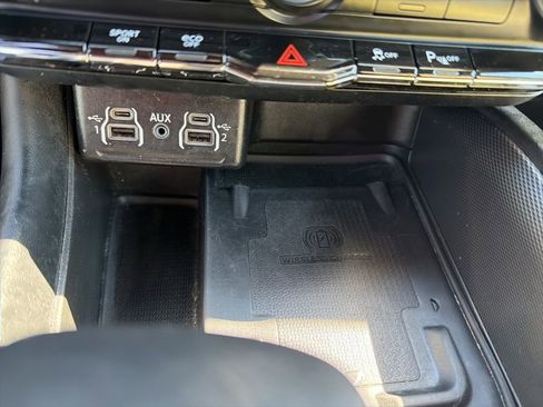 Used 2022 Dodge Durango R/T RWD image 25