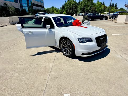 Used 2016 Chrysler 300 S w/ Light Group RWD image 16