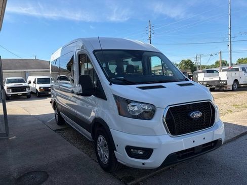Used 2024 Ford Transit 350 XLT RWD image 3