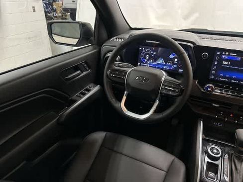 Used 2026 Chevrolet Colorado Trail Boss AWD/4WD image 12