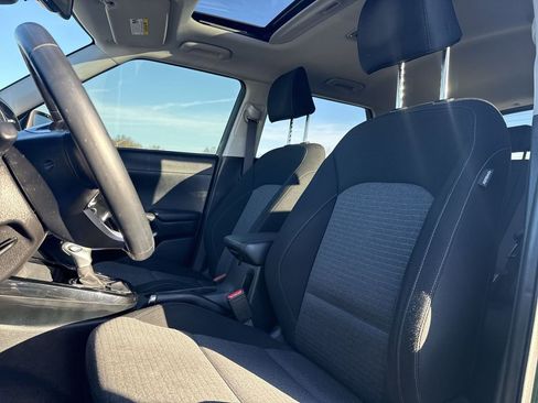 Used 2022 Kia Soul EX image 13