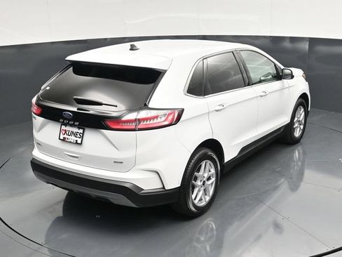 Used 2024 Ford Edge SEL AWD/4WD image 44