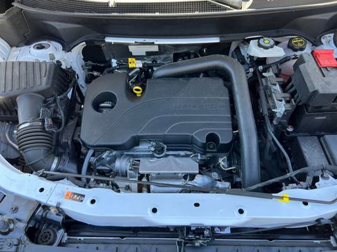 Used 2025 Chevrolet Equinox LT image 29