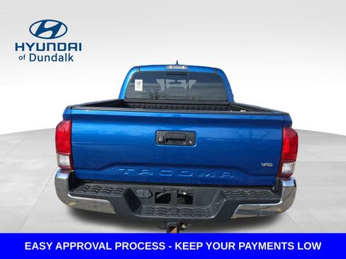 Used 2017 Toyota Tacoma TRD Off-Road w/ Tow Package (A/T) image 3