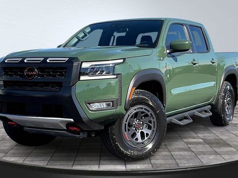 New 2025 Nissan Frontier PRO-4X image 2