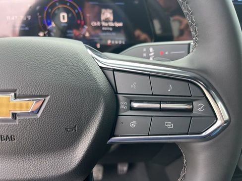 New 2026 Chevrolet Suburban Premier image 23