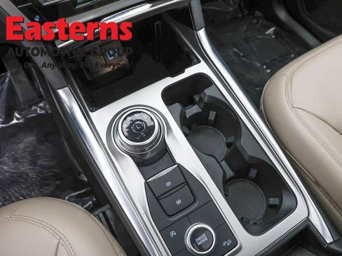 Used 2021 Ford Explorer XLT w/ Equipment Group 202A AWD/4WD image 13