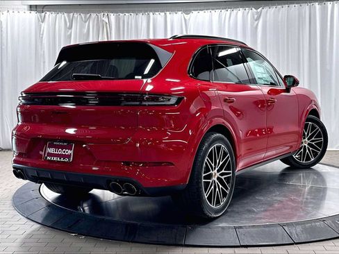 New 2026 Porsche Cayenne AWD/4WD image 7