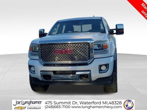 Used 2015 GMC Sierra 2500 Denali image 3