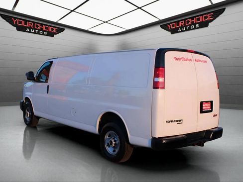 Used 2016 GMC Savana 3500 Extended RWD image 4