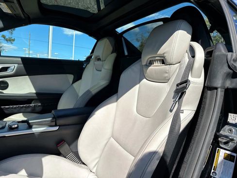 Used 2015 Mercedes-Benz SLK 250 image 13