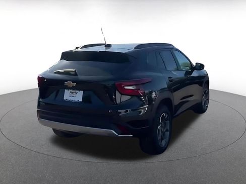 Used 2025 Chevrolet Trax LT image 14