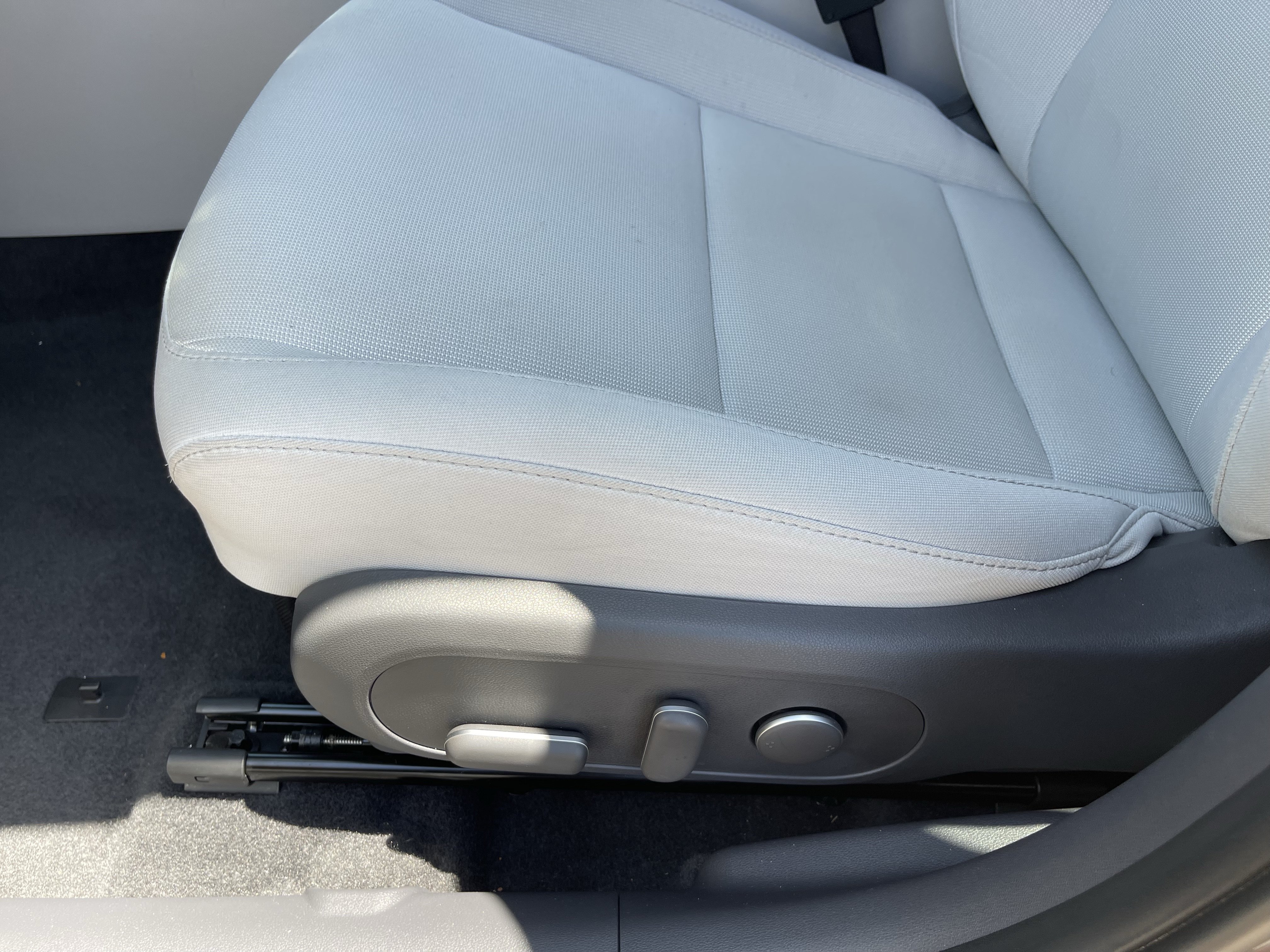 Used 2025 Hyundai Kona SEL FWD image 19
