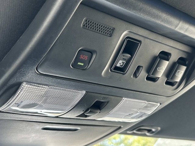 Used 2023 Nissan Titan PRO-4X w/ Pro-4x Convenience Package AWD/4WD image 38