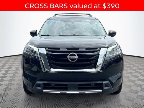 Used 2023 Nissan Pathfinder SL FWD image 2