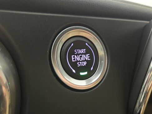 Used 2019 Chevrolet Blazer Premier AWD/4WD image 28