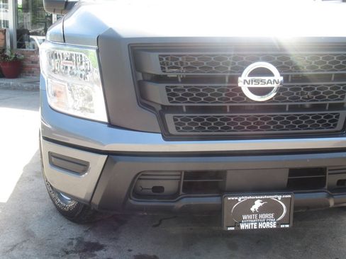 Used 2023 Nissan Titan S AWD/4WD image 3