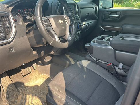 Used 2022 Chevrolet Silverado 1500 LT AWD/4WD image 11