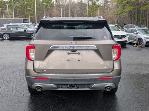 Used 2021 Ford Explorer Limited w/ Equipment Group 301A image 6