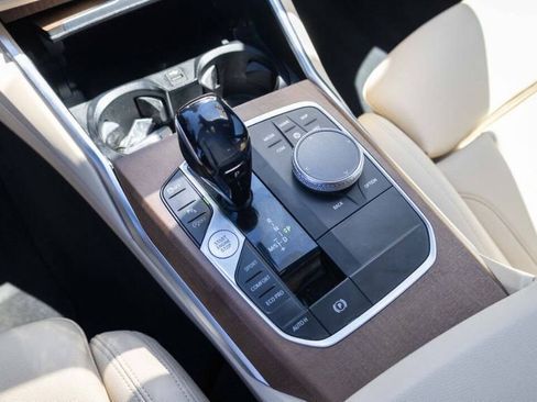 Used 2020 BMW 330i Sedan w/ Premium Package image 32