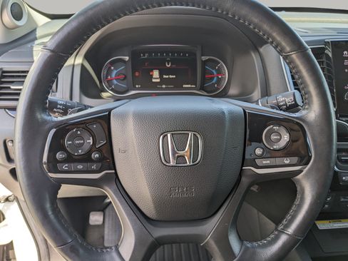 Used 2022 Honda Pilot Elite image 37