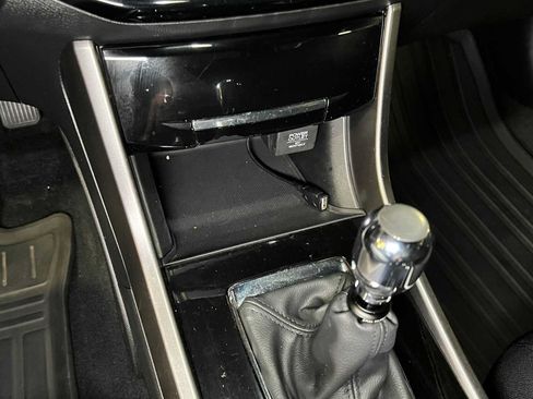 Used 2016 Honda Accord EX image 31