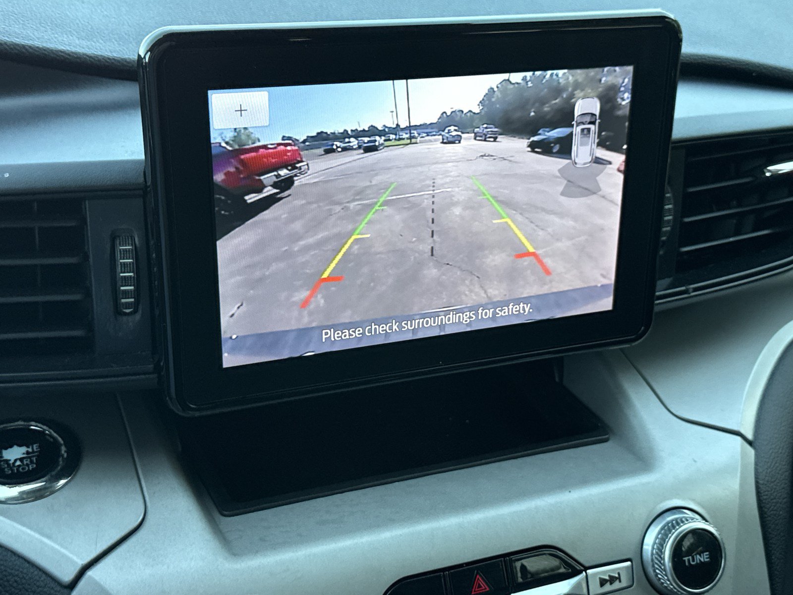 Used 2023 Ford Explorer XLT RWD image 25