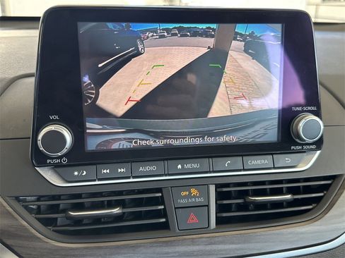 Used 2023 Nissan Altima 2.5 SV image 26