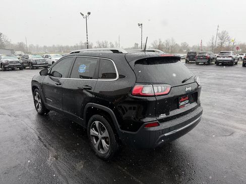 Used 2019 Jeep Cherokee Limited image 7