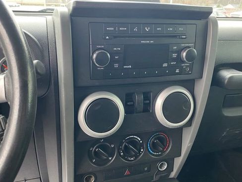 Used 2009 Jeep Wrangler Sahara w/ Trailer Tow Group image 5