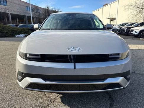 New 2026 Hyundai Ioniq 5 SEL image 3