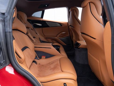 Used 2025 Ferrari Purosangue AWD/4WD image 69
