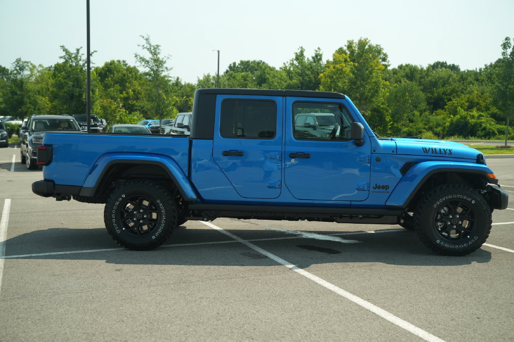 New 2026 Jeep Gladiator Sport AWD/4WD image 8