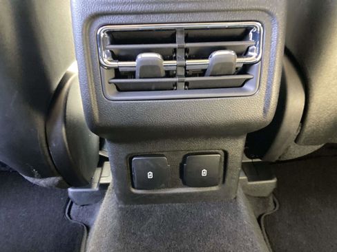 New 2026 Lincoln Corsair Premiere image 19