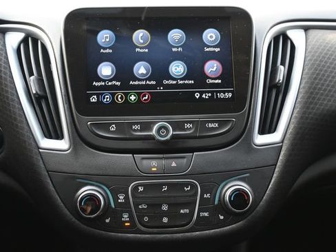 Used 2023 Chevrolet Malibu LT image 17