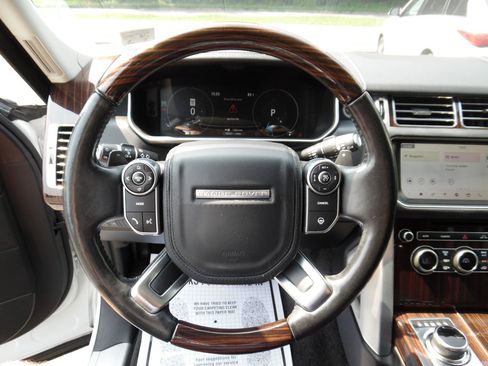 Used 2017 Land Rover Range Rover HSE AWD/4WD image 13