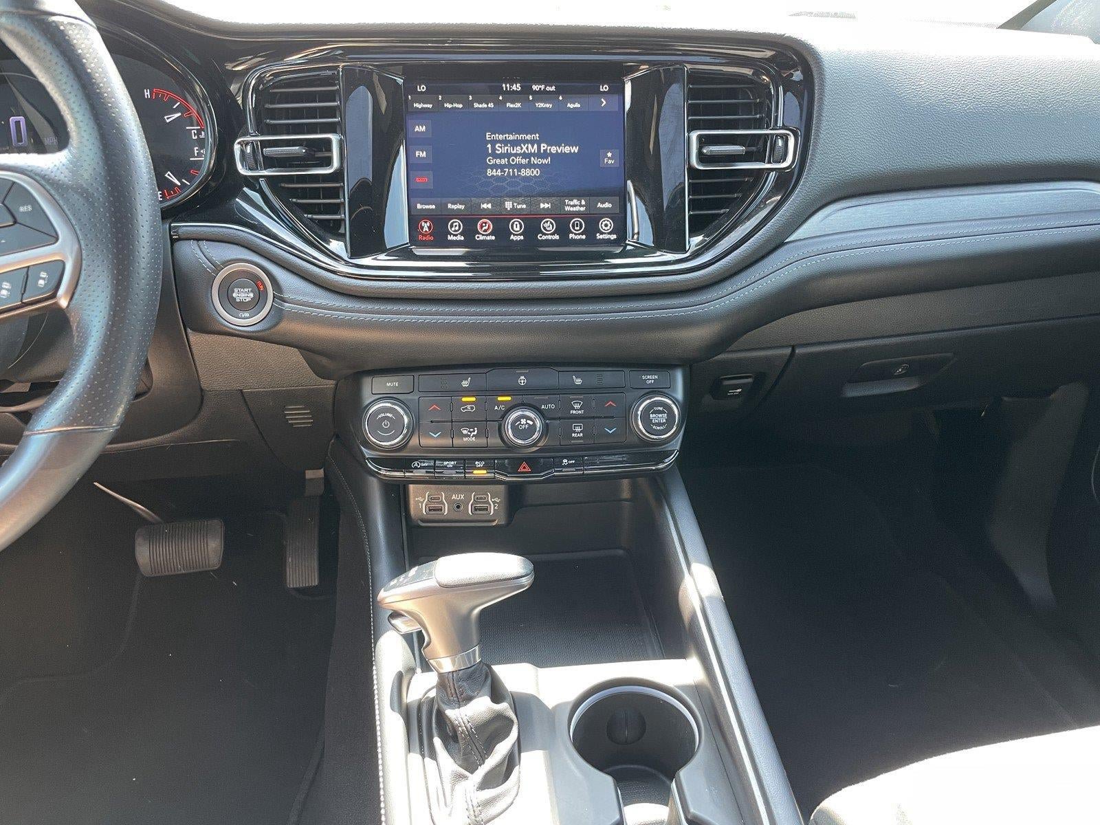 Used 2024 Dodge Durango SXT w/ SXT Blacktop Group AWD/4WD image 18