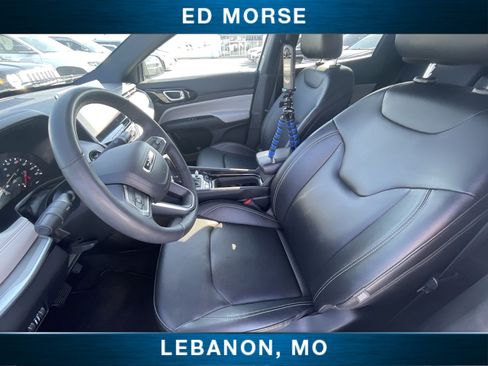 Used 2025 Jeep Compass Limited AWD/4WD image 18