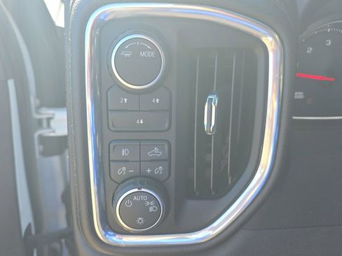 Used 2023 Chevrolet Silverado 2500 LT w/ Convenience Package image 15