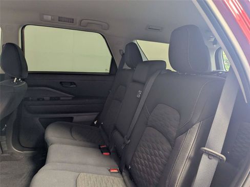 Used 2023 Nissan Pathfinder SV AWD/4WD image 35