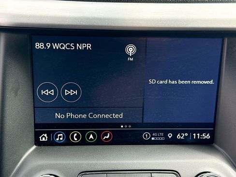 Used 2023 GMC Acadia SLT image 16