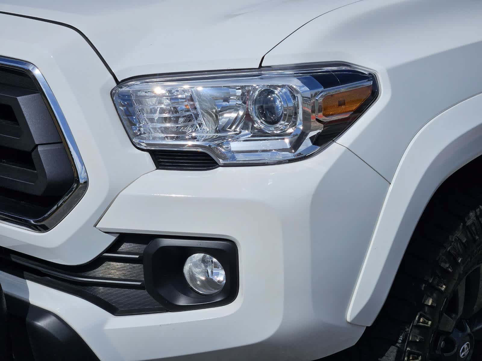 Used 2023 Toyota Tacoma SR5 RWD image 7