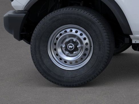New 2025 Ford Bronco 4-Door image 21