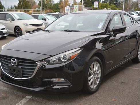 Used 2017 MAZDA MAZDA3 Sport w/ Preferred Equipment Package image 3