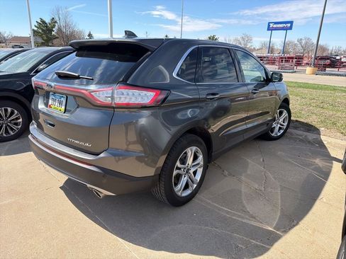 Used 2018 Ford Edge Titanium w/ Equipment Group 301A image 4