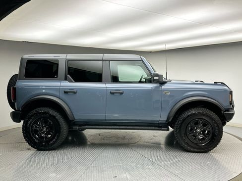 Used 2024 Ford Bronco Wildtrak image 4