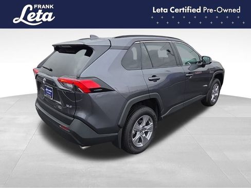 Used 2025 Toyota RAV4 XLE image 11