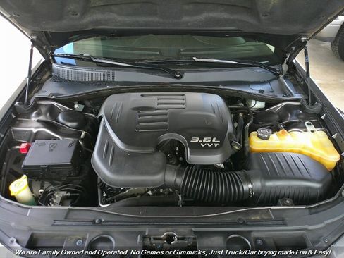 Used 2019 Chrysler 300 Limited image 53